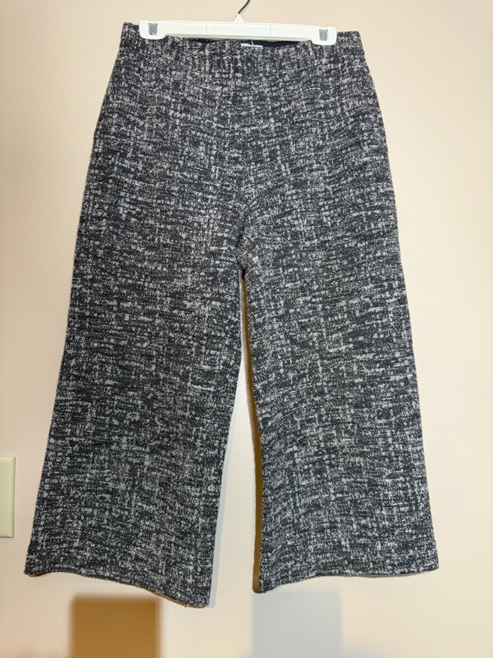 MM Lafleur Black & White Tweed Capris